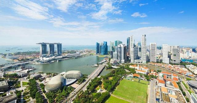 低齡留學(xué)家長要不要陪讀？解讀各國陪讀政策！